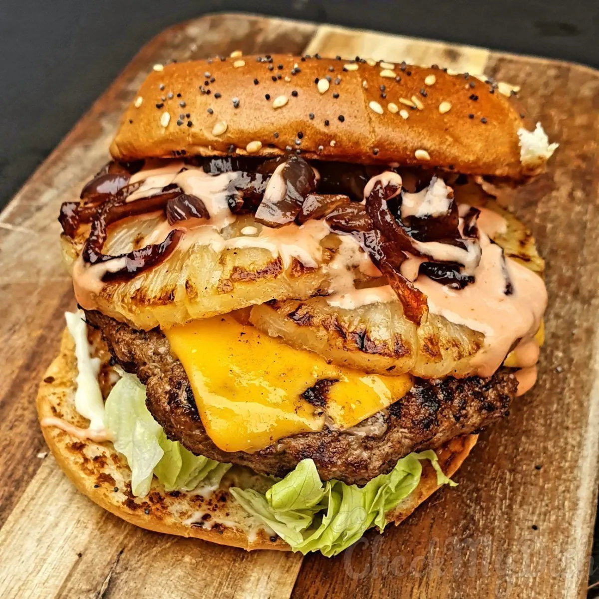 Brunch du dimanche, burgers maison et plats à emporter : le Restaurant Hôtel de Jura régale la région de Moutier