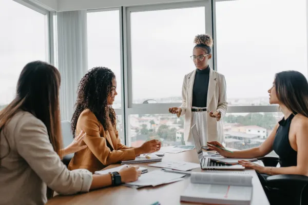 Leadership That Feels Human: How to Build a Team That Works With You