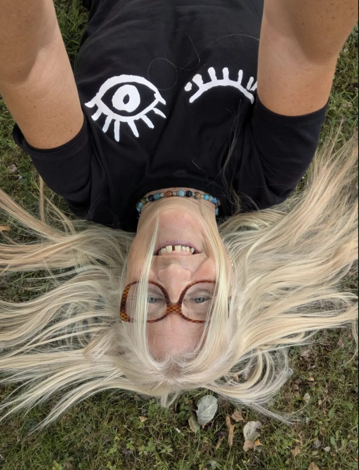 dawn upside down laughing