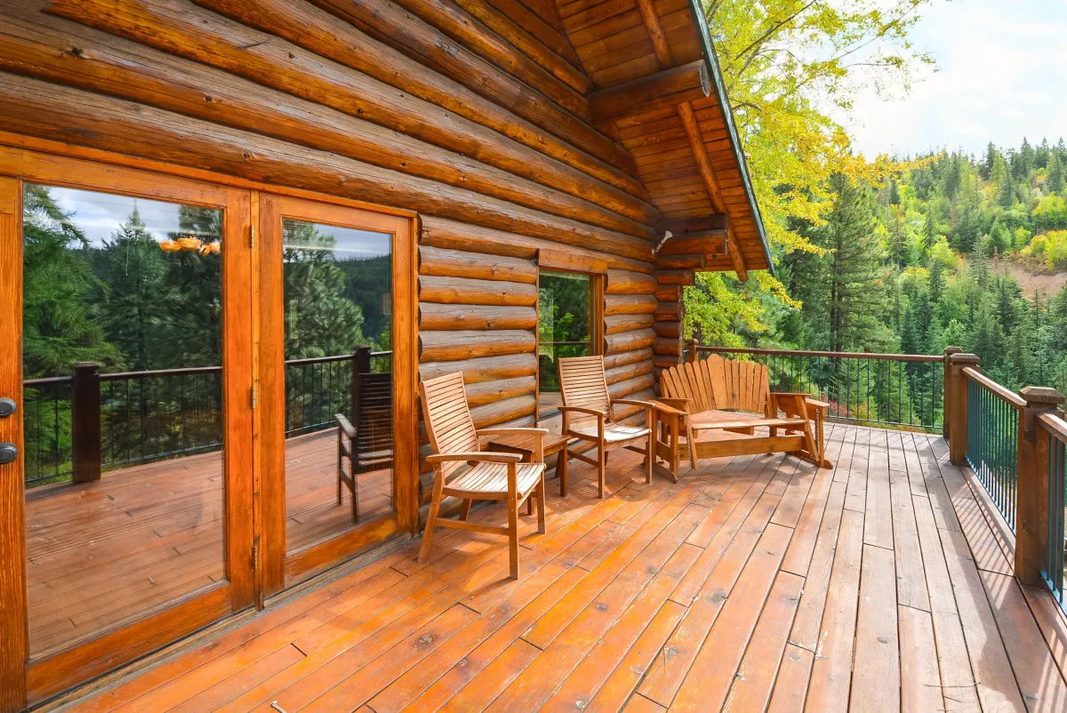 Sealing Your Log Cabin for Maximum Protection
