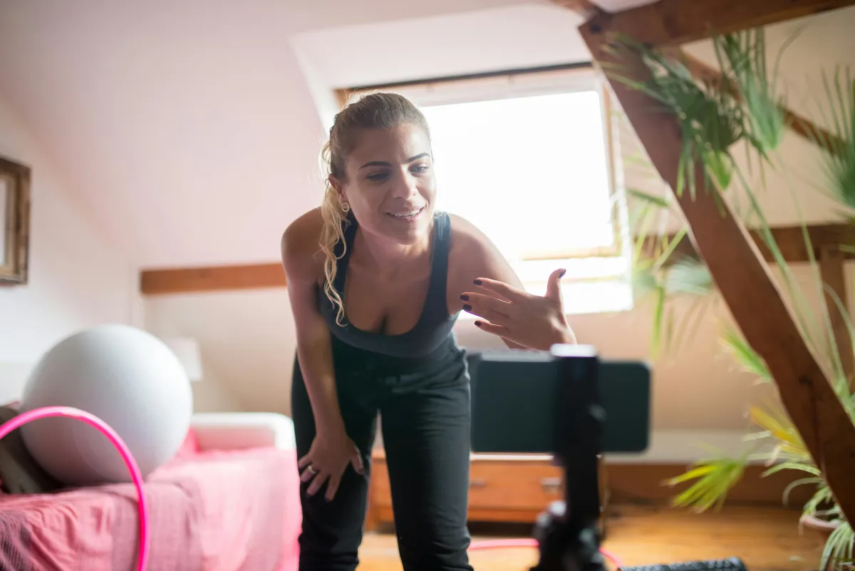 Blending Online and Face-to-Face Learning: The Future of Personal Training Education