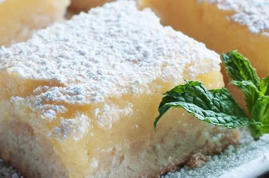 Cut Lemon Bars