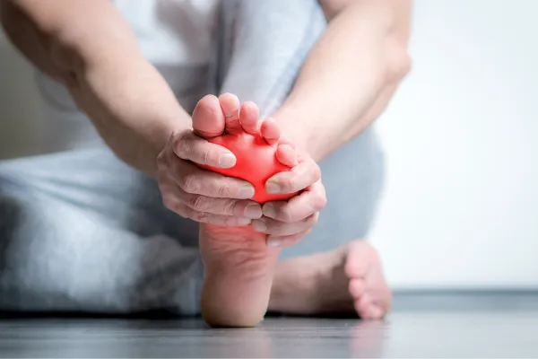 Poor Circulation and Foot Pain: Is It a Sign of Something Serious?