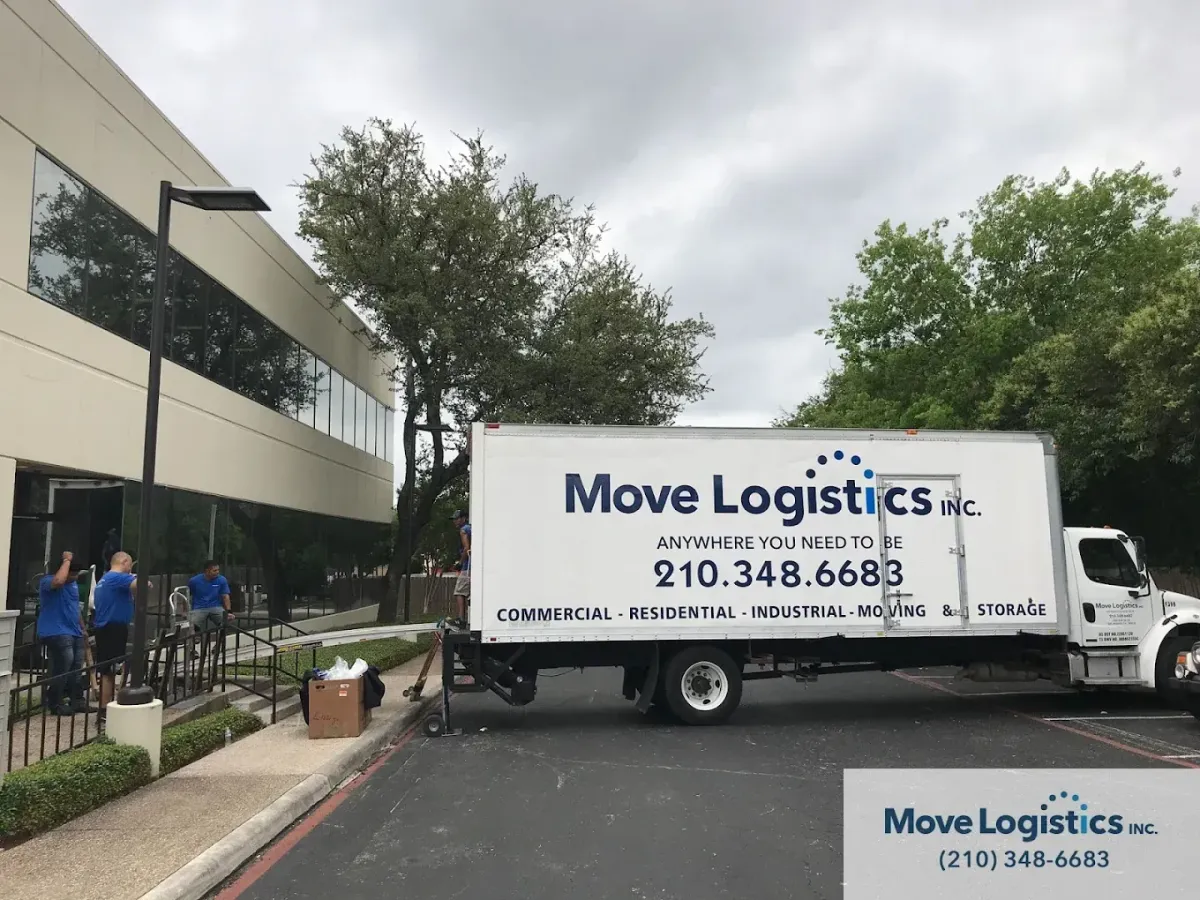 Move Logistics's truck