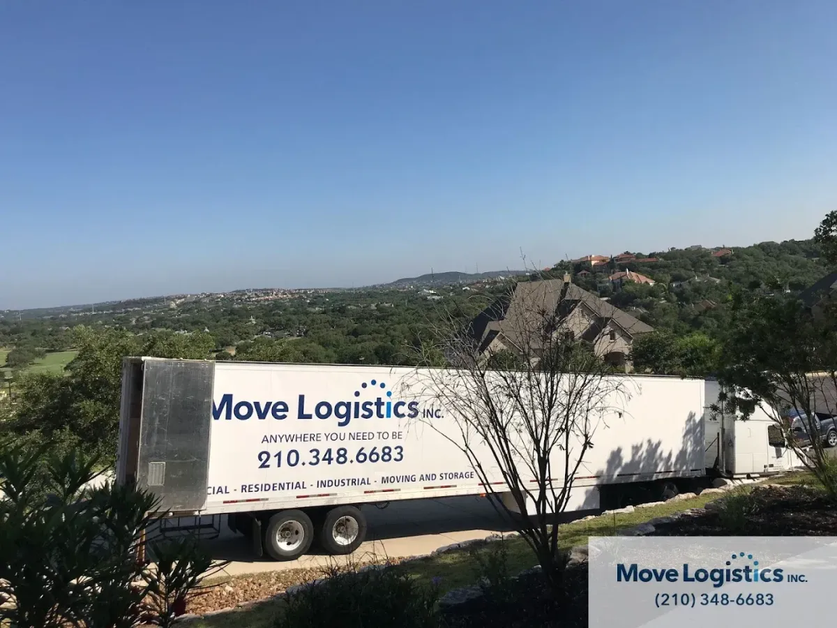 Move Logistics's truck