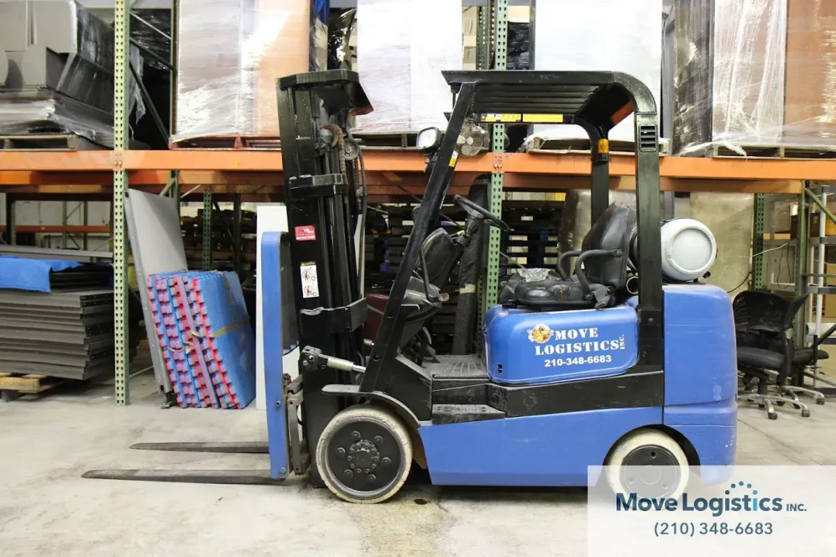 Move Logistics's forklift