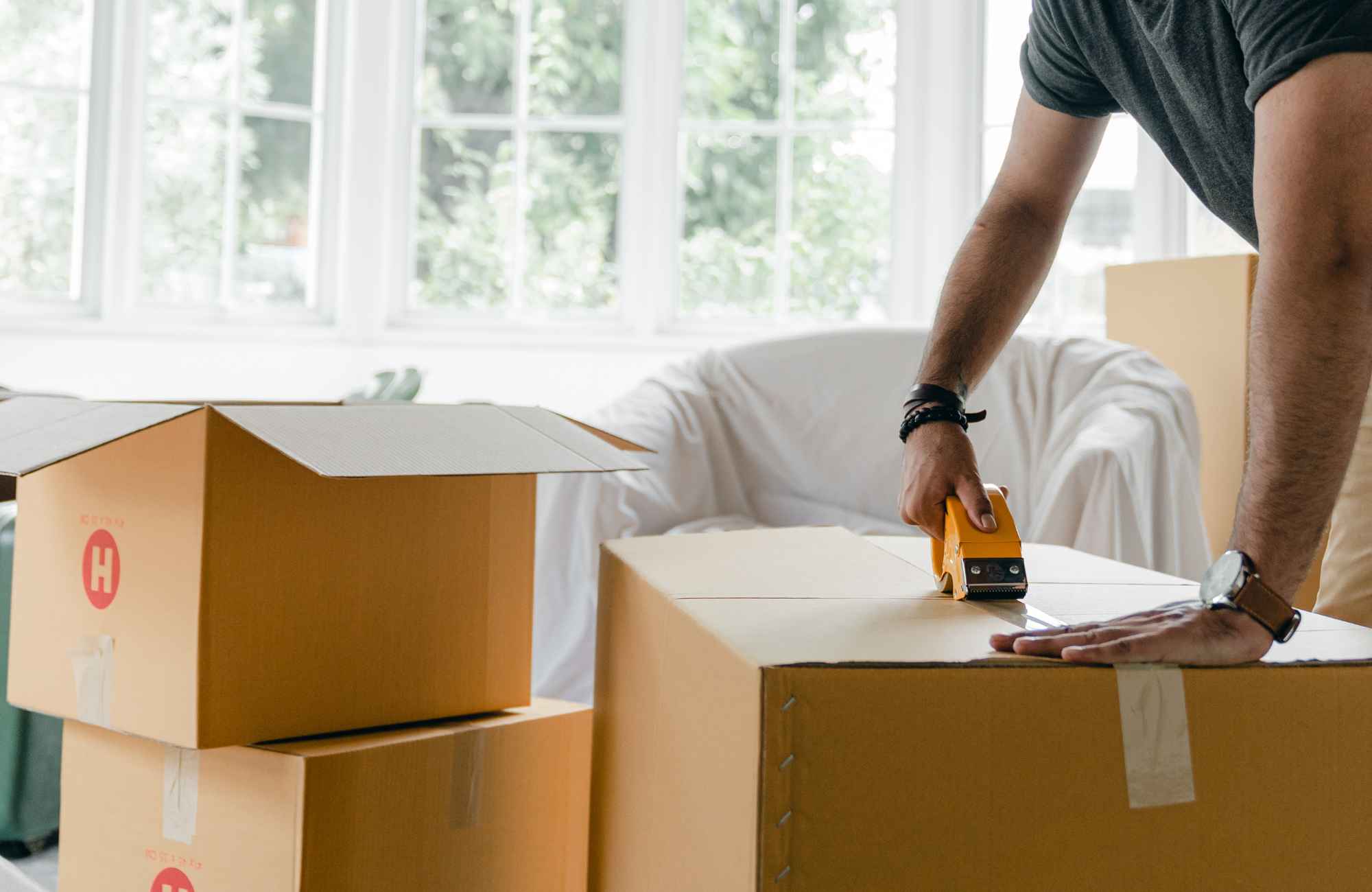 organized-by-kelli-and-co-boulder-co-our-top-tips-for-an-easy-move-and-easy-breezy-unpacking-professional-home-organizing-service