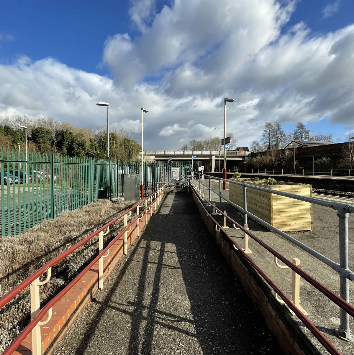 Wellington Footpath to Platform 1