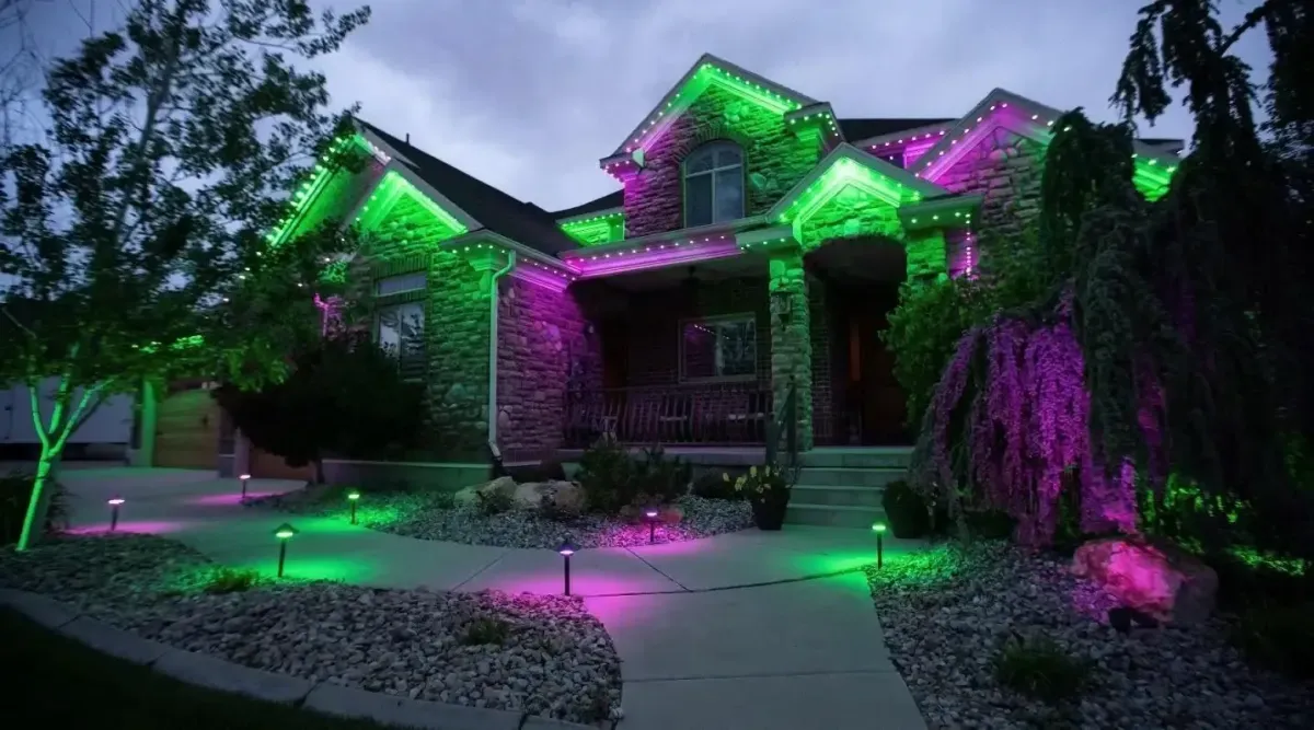 Color-Changing Outdoor Christmas Lights