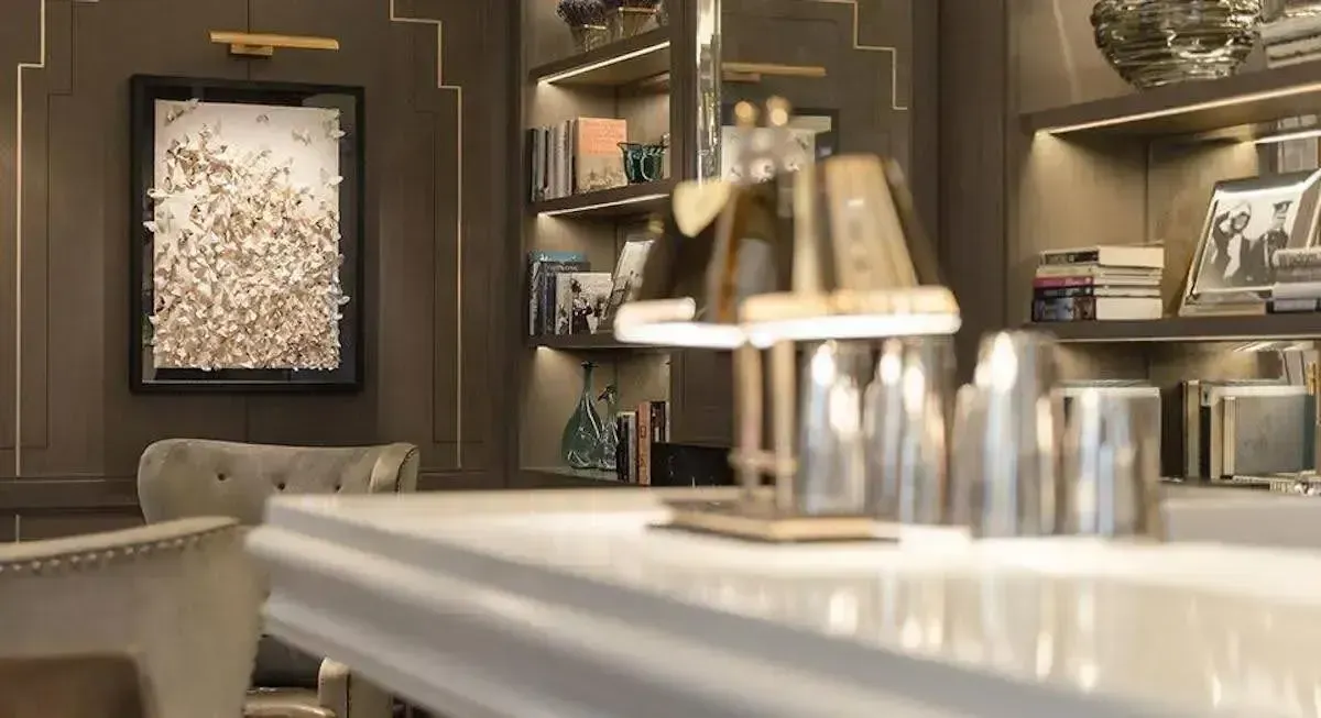How to Light Your Artwork and Collections Like a Pro