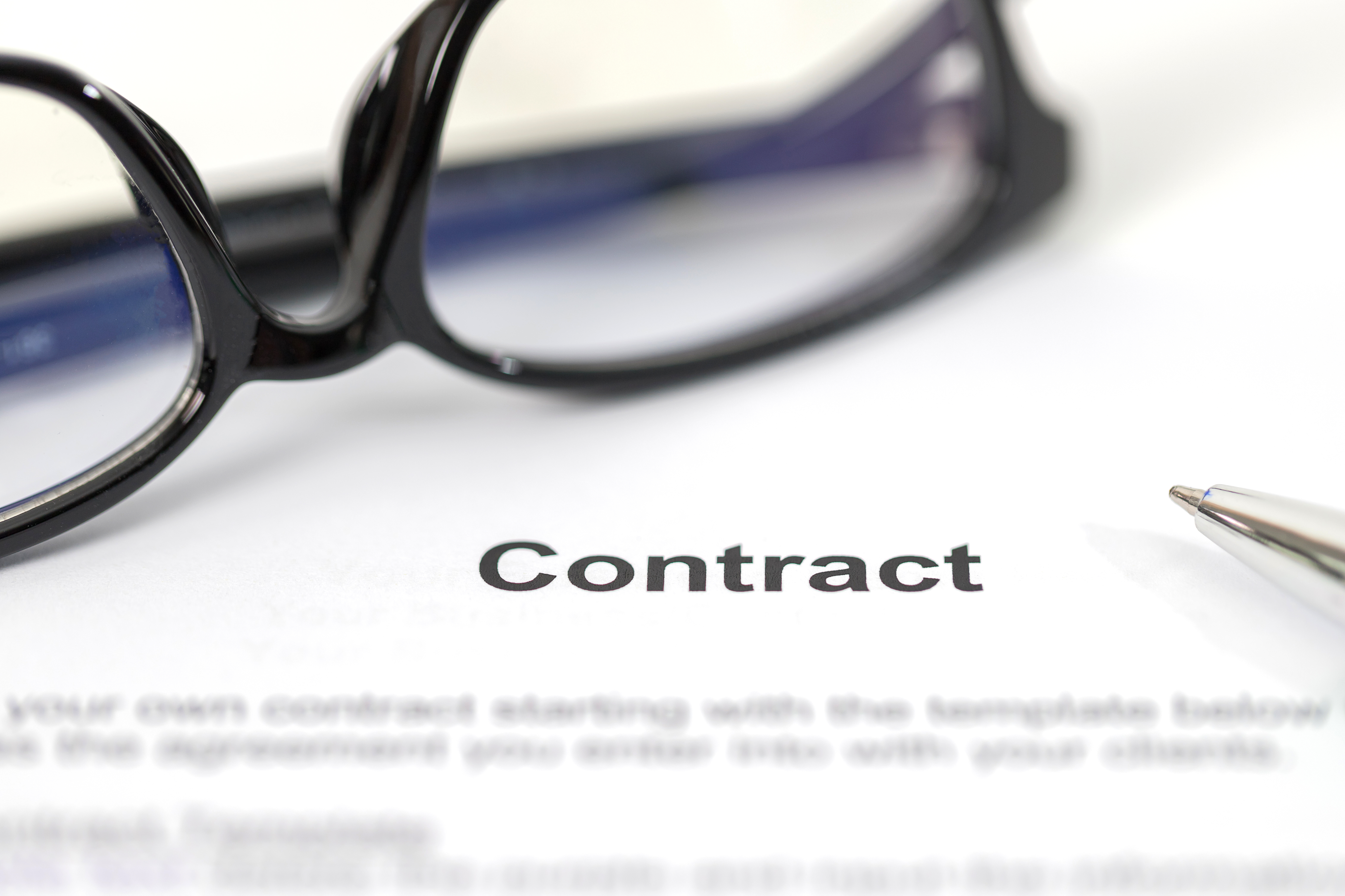 Employment Contracts for UK Small Businesses: What to Include and Why