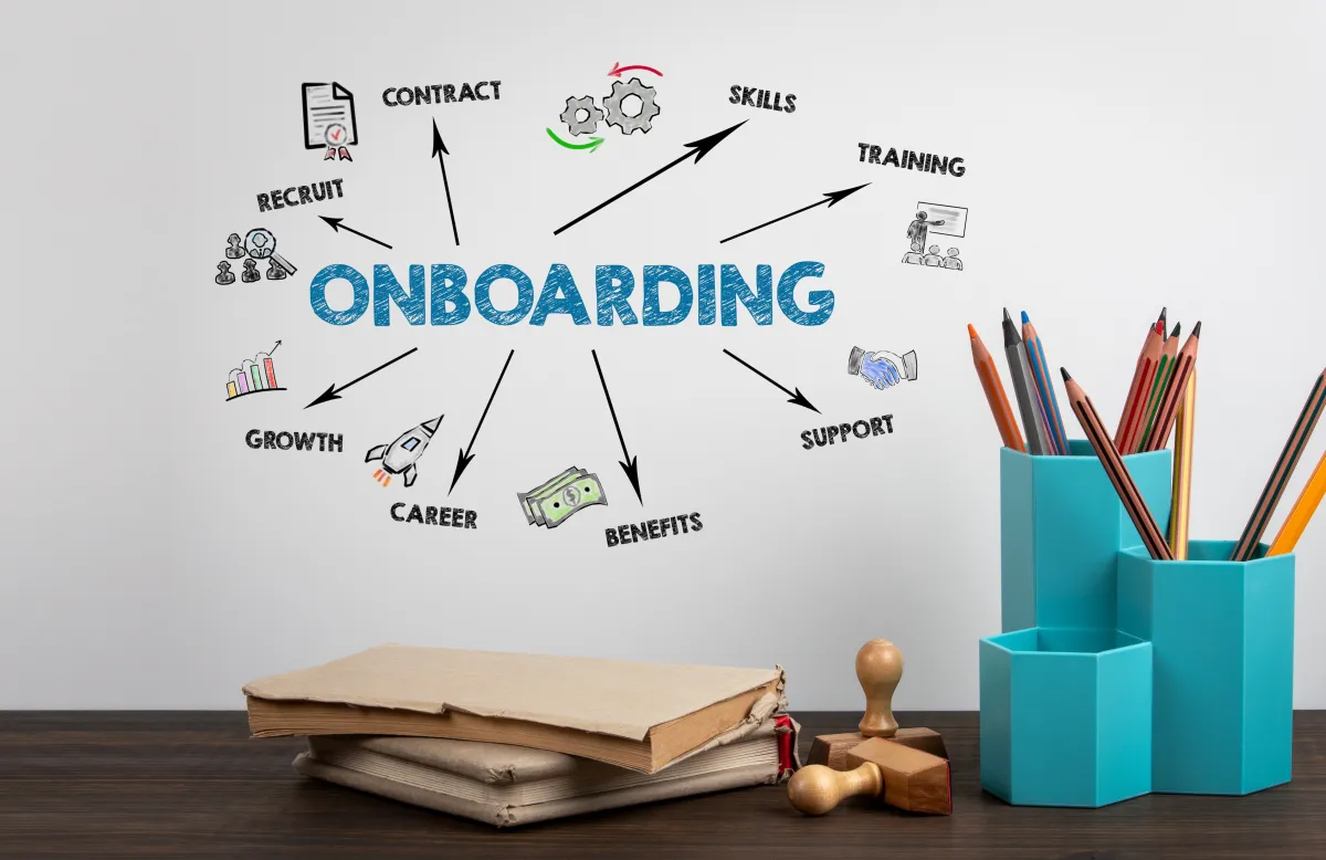 Employee Onboarding Checklist UK: A Practical 30-Day Plan for Small Businesses