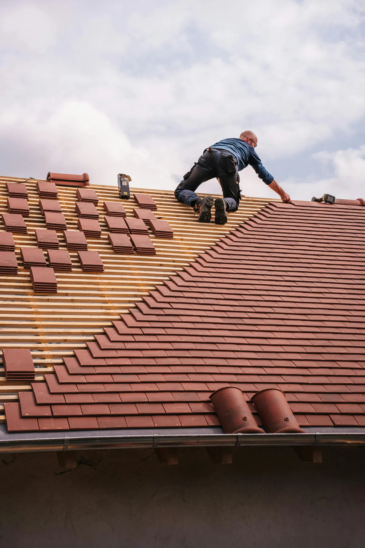 Emergency Roofing Repairs: What to Do When Your Roof is Damaged