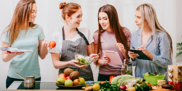 Frauengesundheit in Balance: Wie Ernährung in den Wechseljahren unterstützt