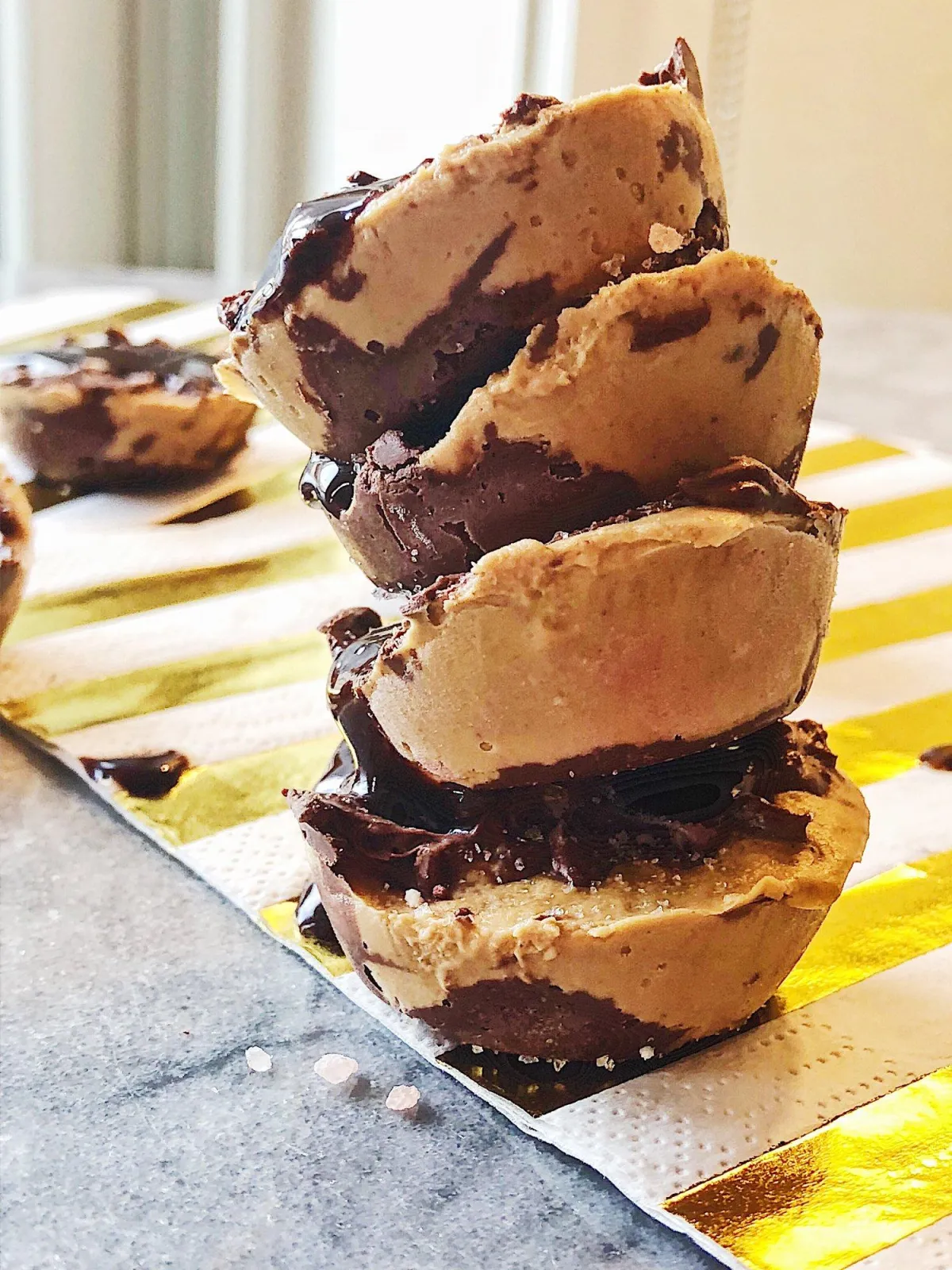 NO BAKE DARK CHOCOLATE PB2 CUPS