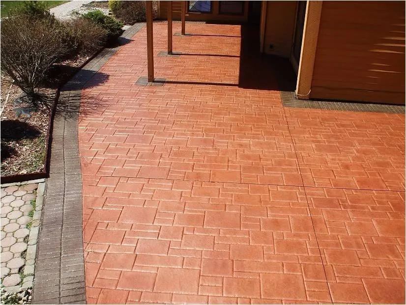 CONCRETE PATIO