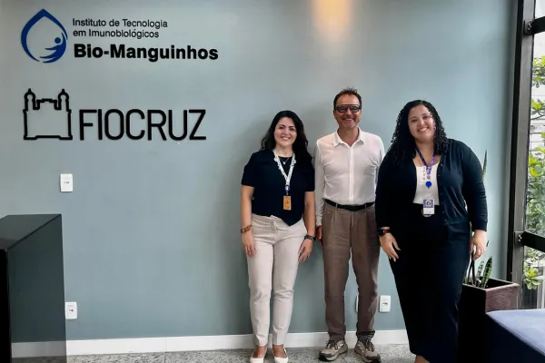RNAssist and Fiocruz collaborate on TheraPHIX™ project in Brazil

