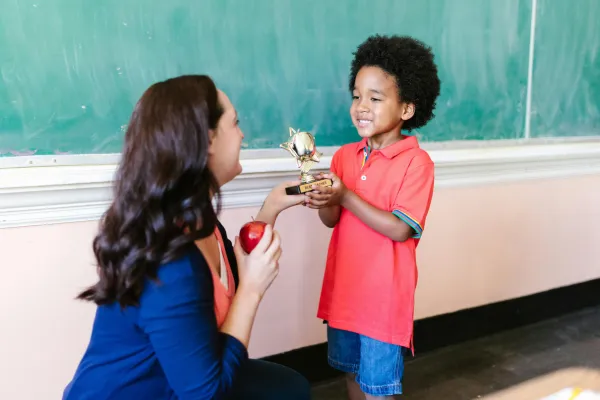 Why Rewarding your Kid for “Good” Behavior Stops Working