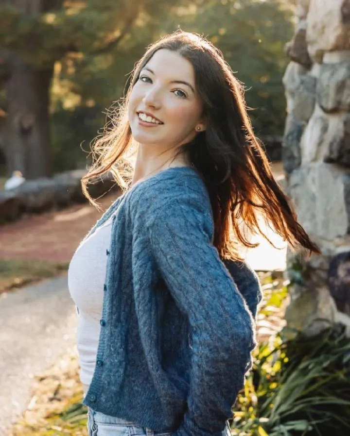 Ellen’s Senior Session at Stonehurst – Waltham, Massachusetts