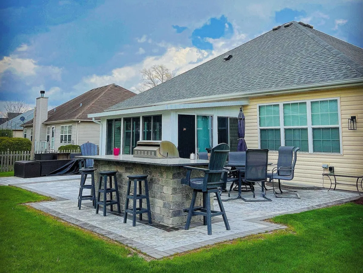 Outdoor Kitchen