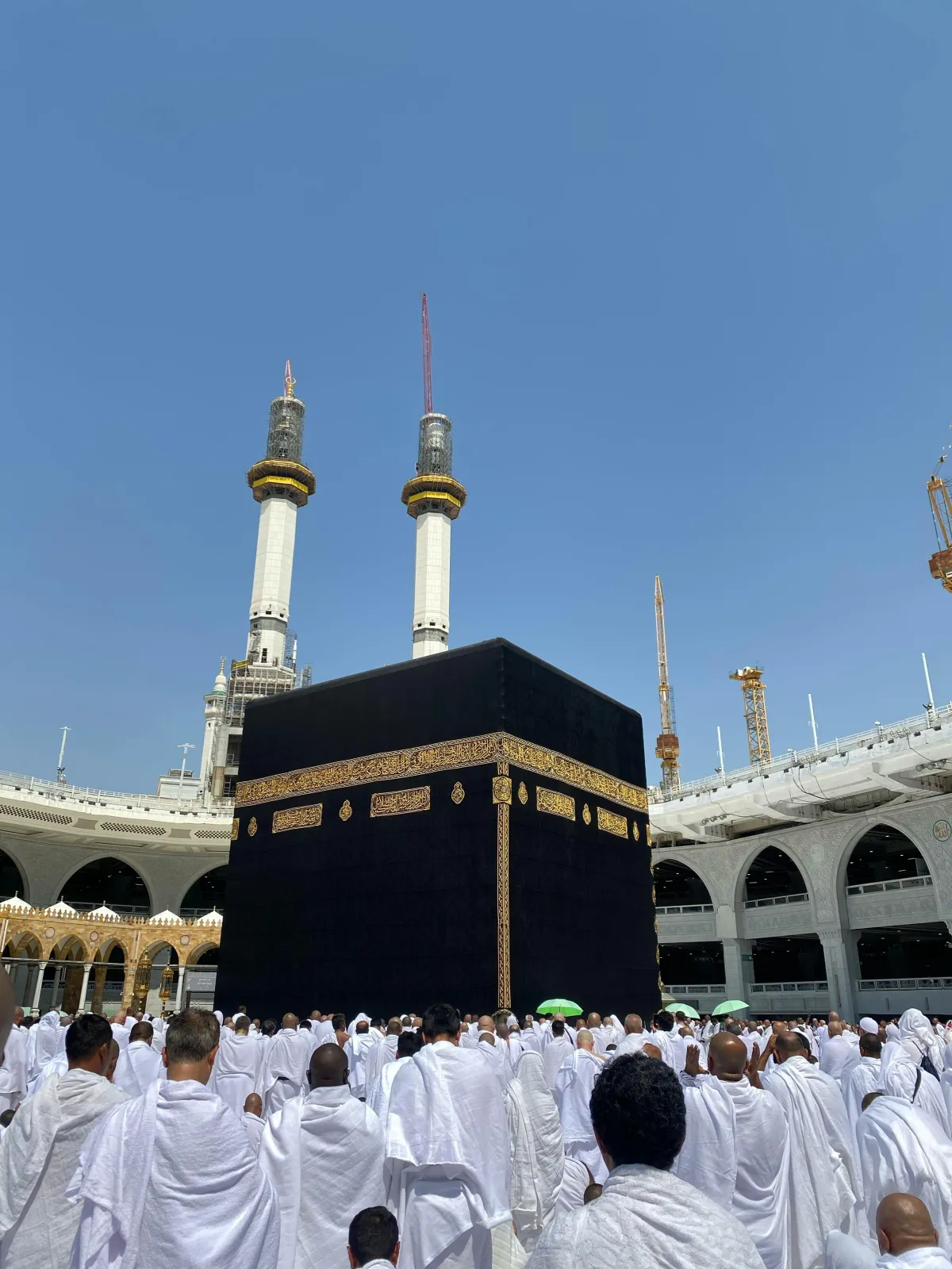 Was bedeutet es, eine Umrah für jemand anderen durchzuführen?