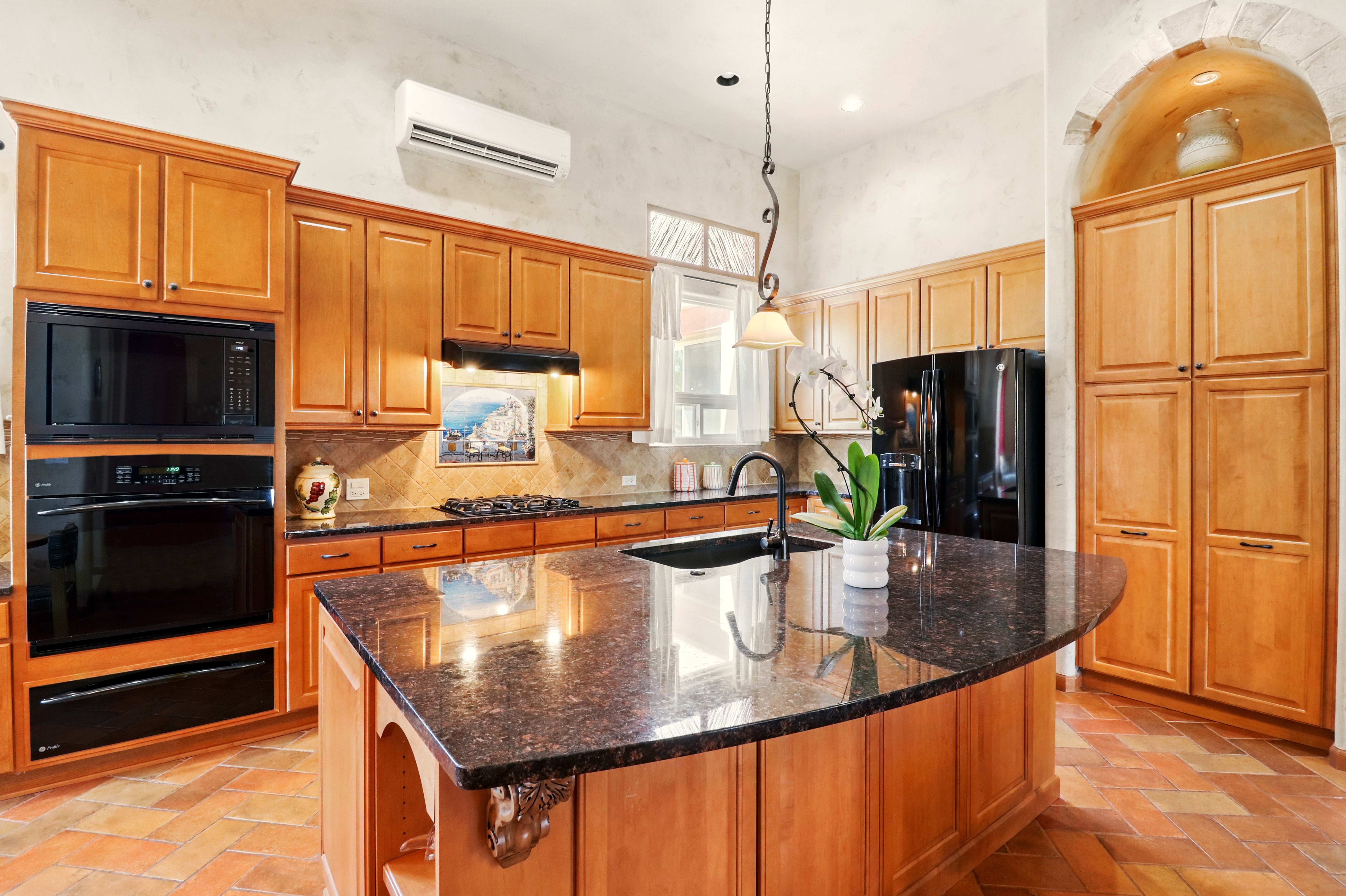 Why Your Real Estate Media Team Matters in New Mexico (And Why Albuquerque & Santa Fe Realtors Choose DMD) 🏡✨