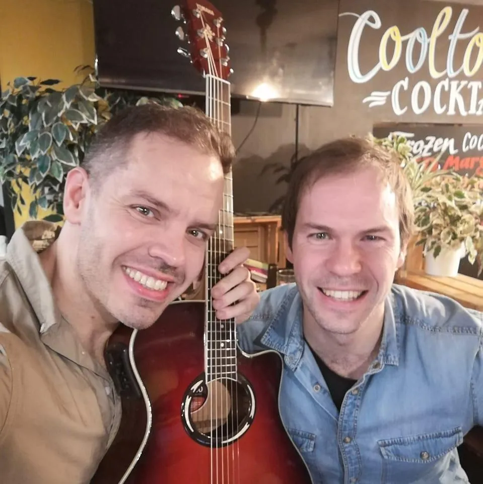🎶 Csintalan Duó + Terasz + Koktél = A csütörtök este, amire vártál Budapesten!