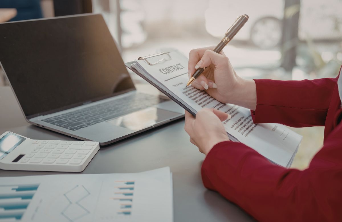 ¿Agente inmobiliario, REALTOR® o corredor? Conoce la diferencia antes de comprar