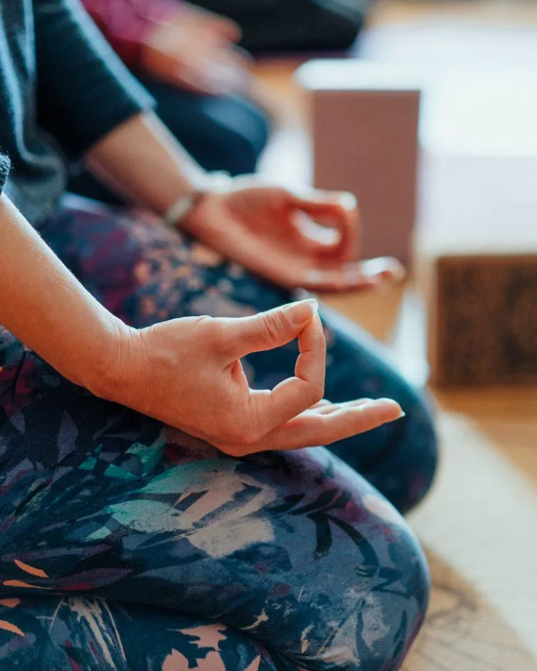 Make ethical consumerism simple. Learn how to spot greenwashing, choose quality over quantity, and align your spending with your values—without overwhelm.