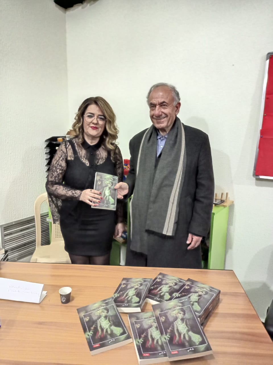 المسرحيات التثقيفية والأنشطة الأدبية