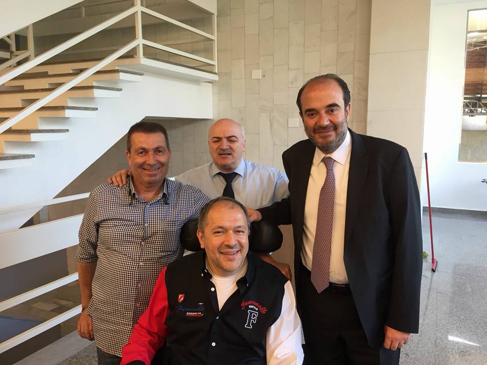 المسرحيات التثقيفية والأنشطة الأدبية