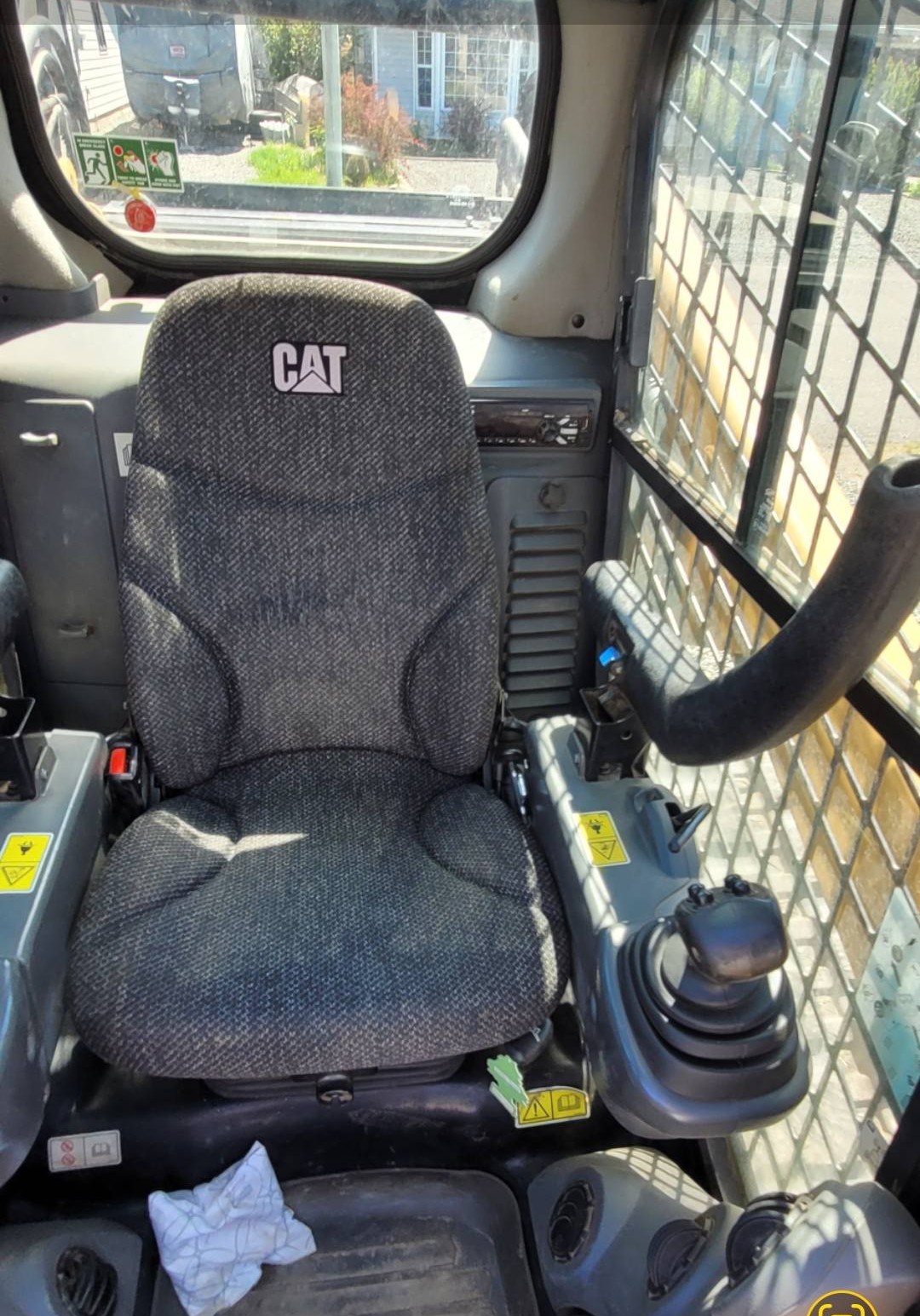 2019 Caterpillar 289D tracked skid steer loader sold - freshly serviced with new tracks and Finning oil analysis