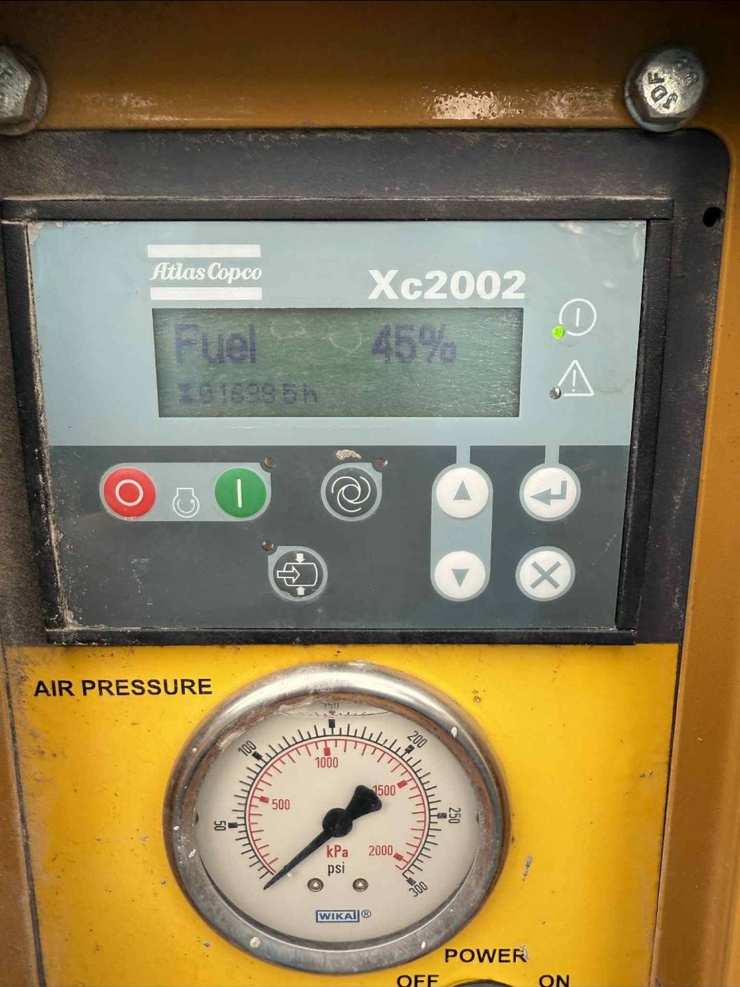 400 CFM air compressor pressure gauge and digital control panel operational display