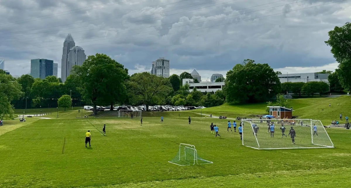City Chill Vibes in the Heart of Uptown: Why Alexander Street Park is Charlotte’s Go-To Hidden Hangout