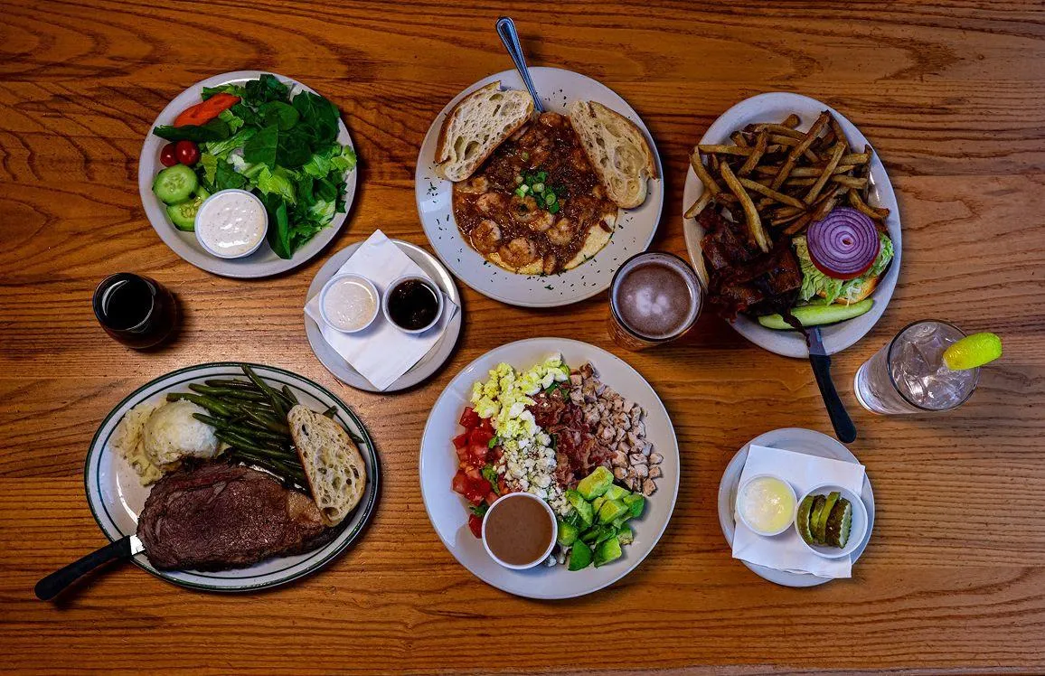 Southern Comfort Served Fresh ā Discover Eddieās Place Restaurant in Cotswold, Charlotte