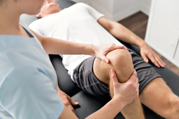 When Is It Time to Visit a Sports Therapist?