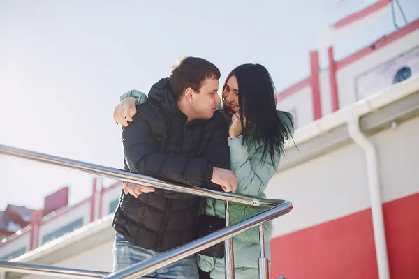 Couple working through a misunderstanding with the help of a relationship coach