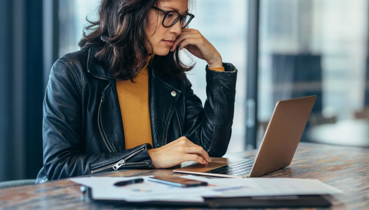 Effects of Sitting at a Desk All Day and How Chiropractic Care Can Help: A Guide From Desert Shadows Chiropractic