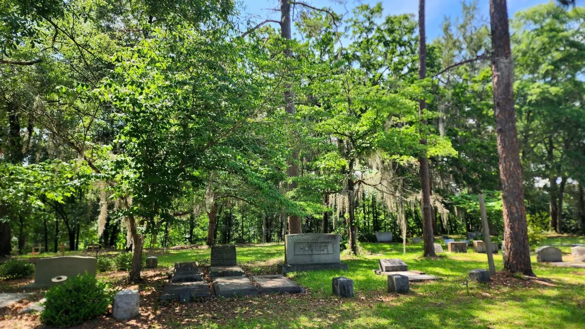 Exploring History and Tranquility at Evergreen Cemetery in Perry
