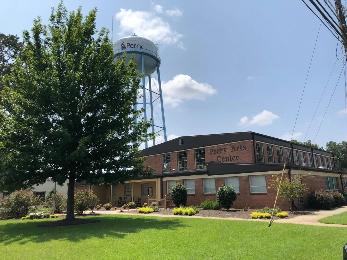 Discover Creativity at Perry Arts Center – Perry, GA (NexRide Car Rentals)