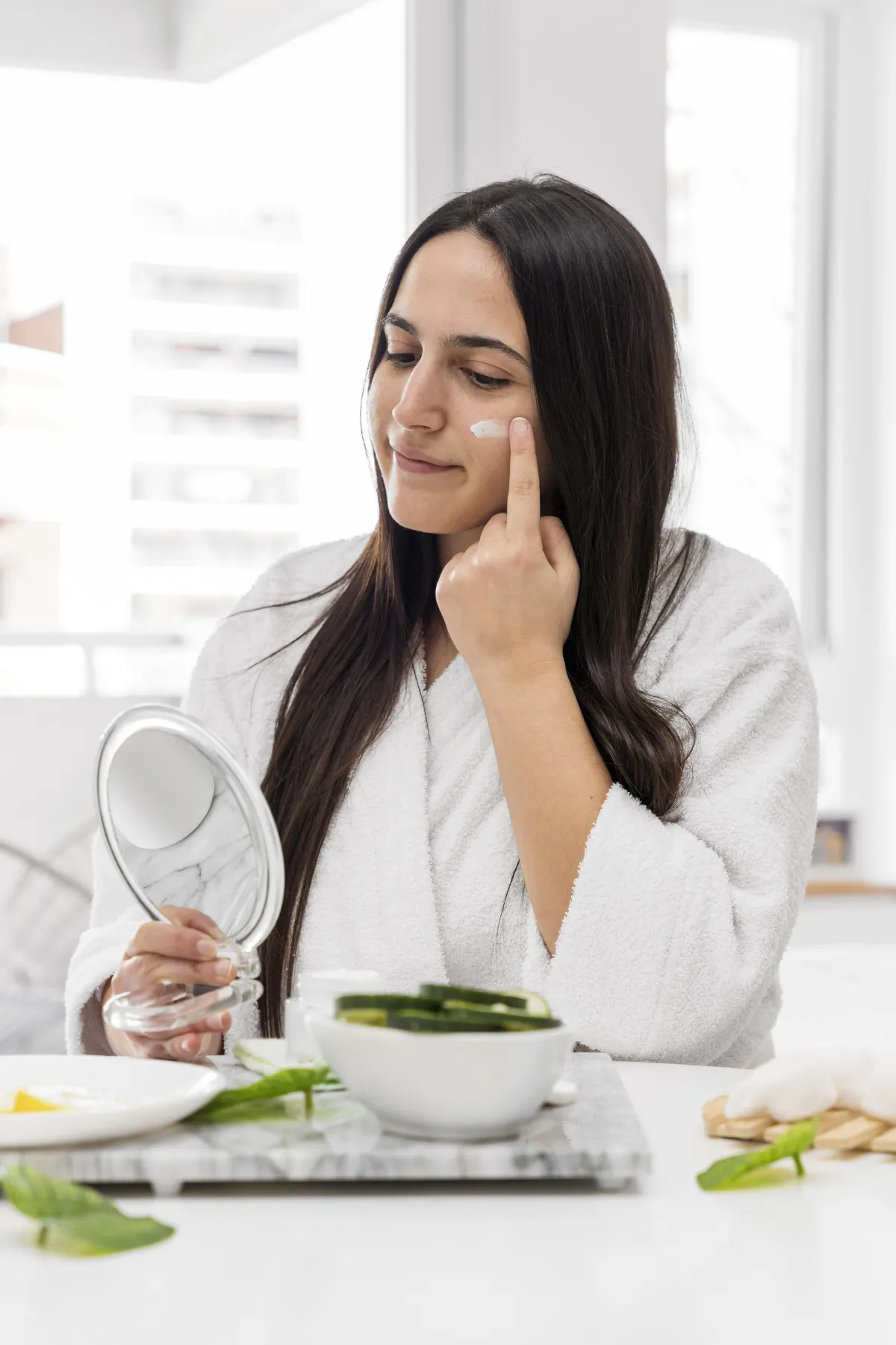 How Hyper-Ketosis Helps Clear Acne and Reduce Puffiness