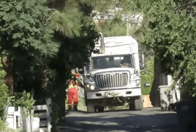 AI Garbage Truck