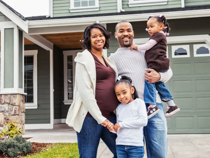 5 Key Ways Notaries Support Realtors