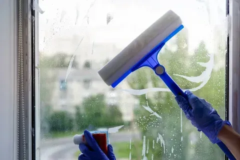 The Ultimate Guide to DIY Window Cleaning: Tools, Solutions & Techniques