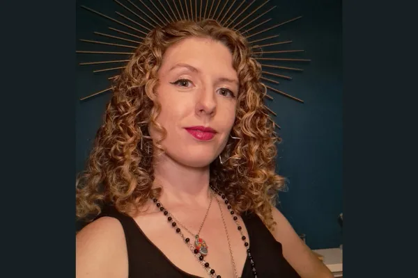 Meet Rachael: Founder of Rogue Blossom Yoga & Our Sunset Yoga Guide