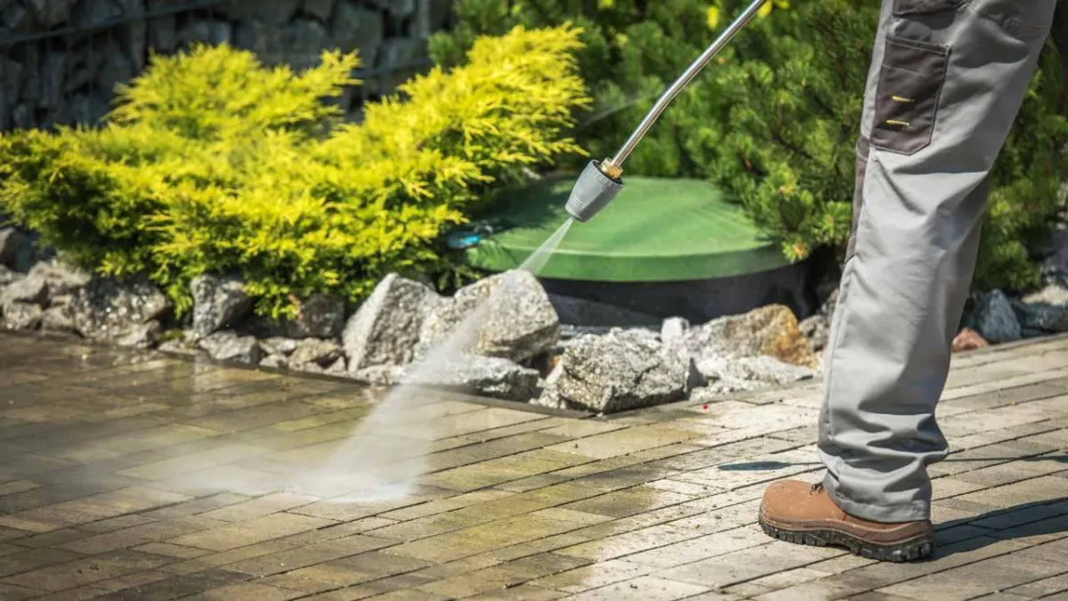 Here’s What to Expect During a Power Washing Appointment in Massillon Ohio