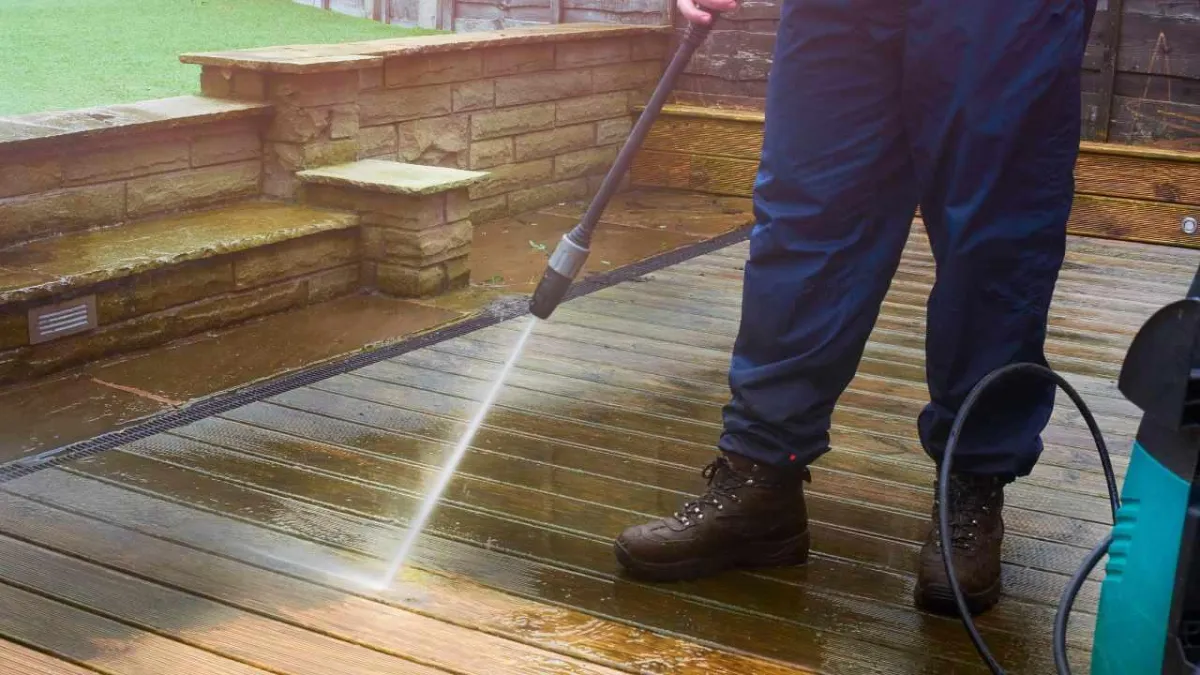 Top Signs Your Deck Needs a Deep Clean ASAP