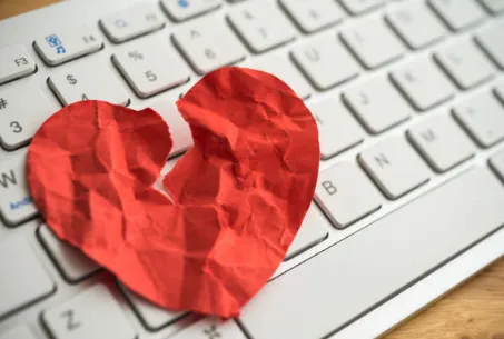 Is It Love, or Is It a Rip-Off? How to Spot Romance Scams Before It’s Too Late