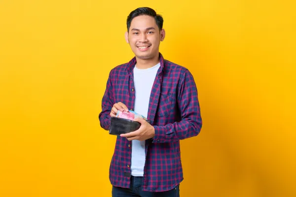 Bagaimana Jika Gajimu Tidak Cukup Untuk Memenuhi Kebutuhanmu