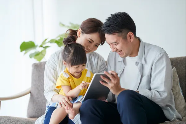 Temukan Keseimbangan Finansial antara Orang Tua & Gen Z